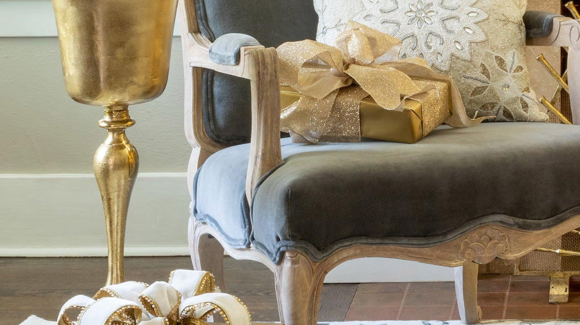 Seasonal Splendor: A Holiday Lookbook