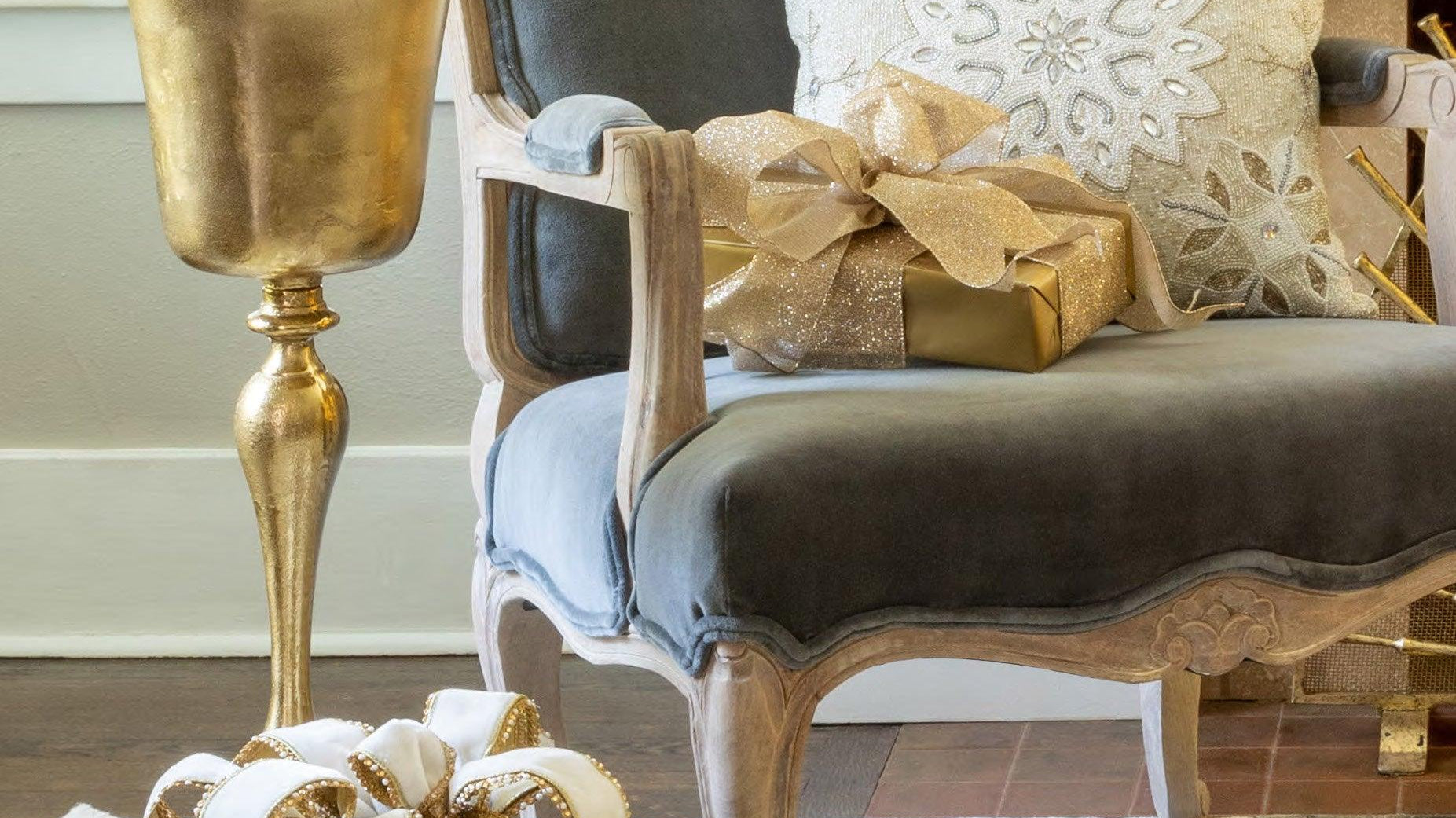 Seasonal Splendor: A Holiday Lookbook