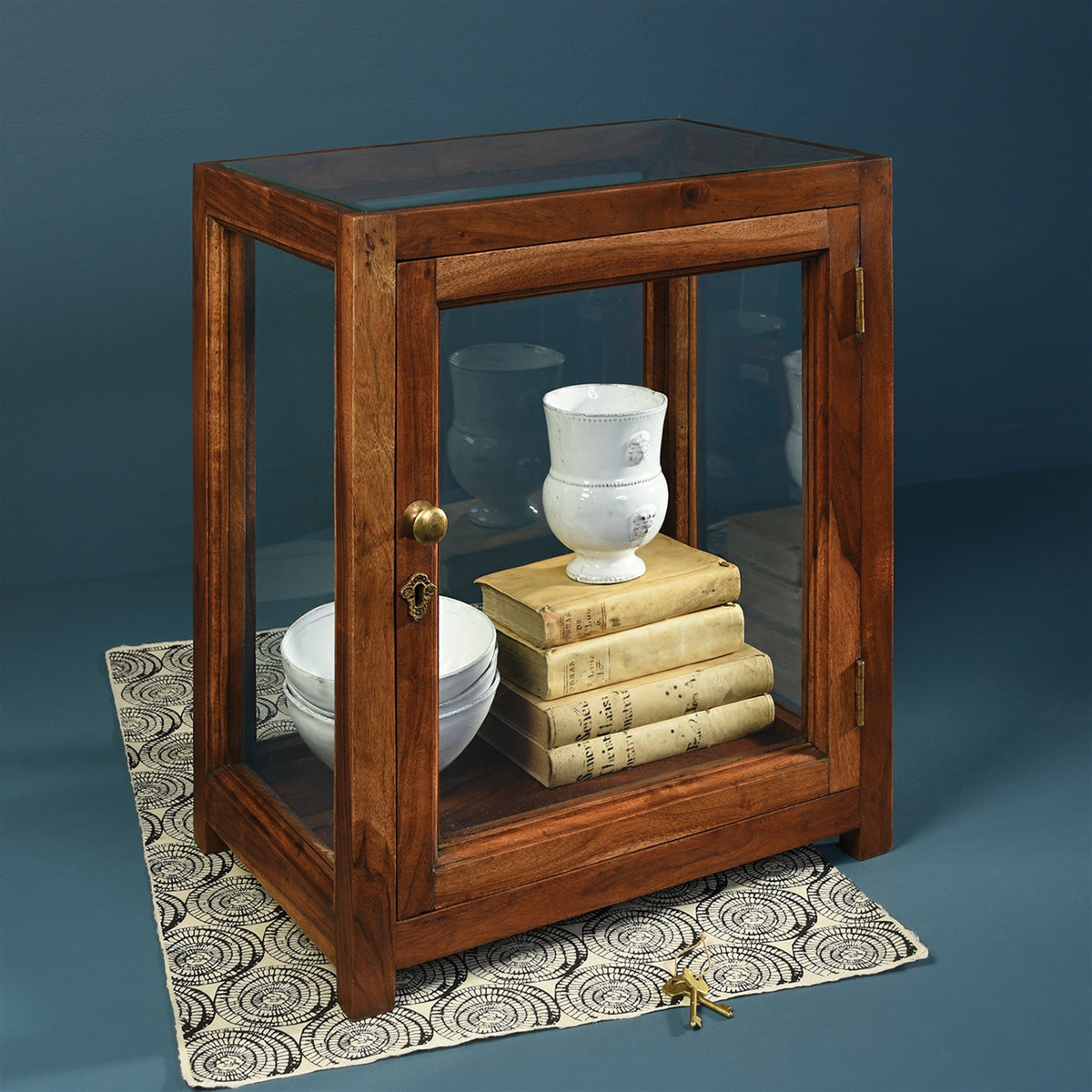 Pullman Display Cabinet