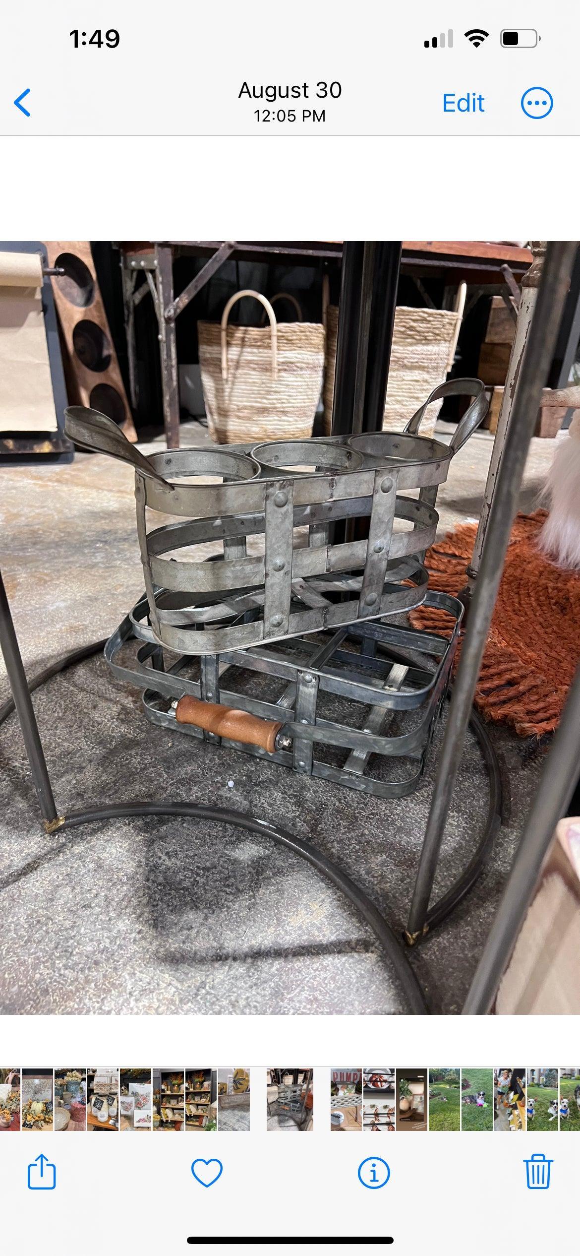 Metal Bottle Caddy - Signastyle Boutique