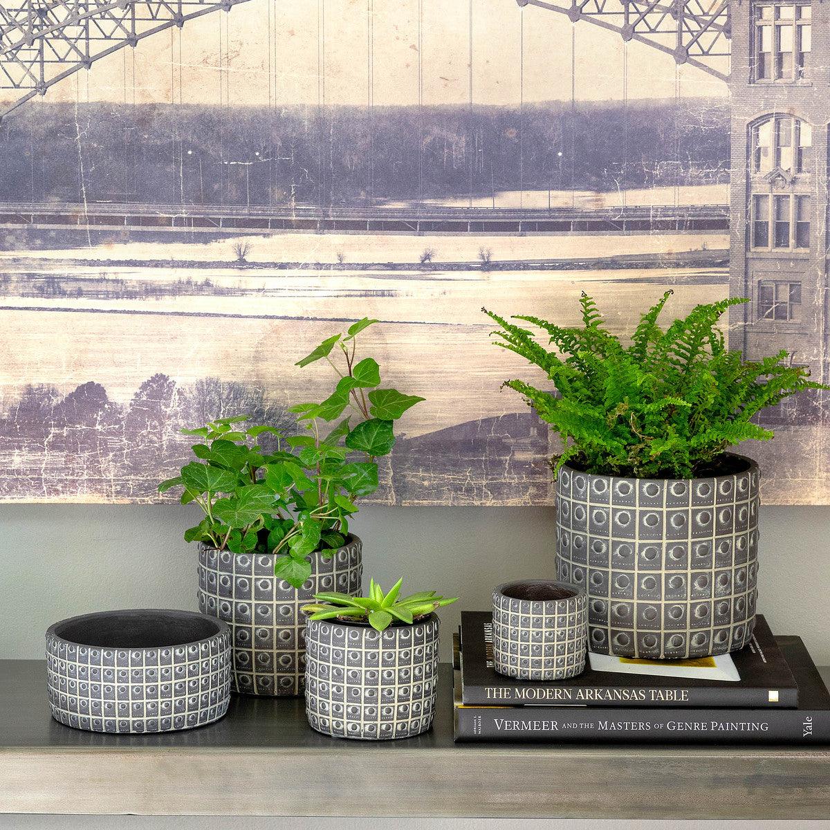 Rivet Pattern Pot, Small - Signastyle Boutique