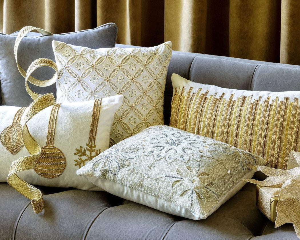 Golden Splendor Velvet Pillow - Signastyle Boutique