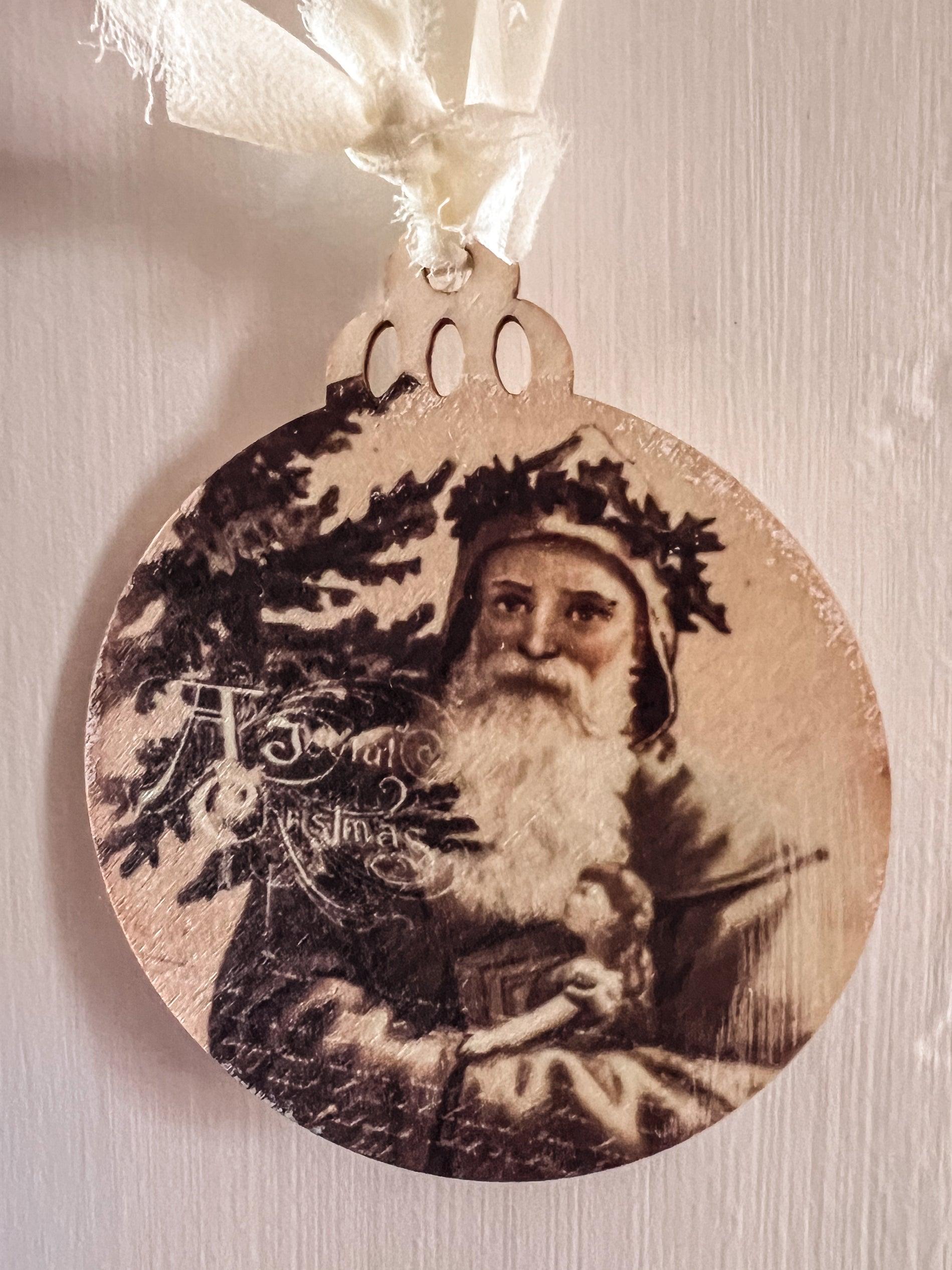 Vintage Santa Wood Ornament - Signastyle Boutique