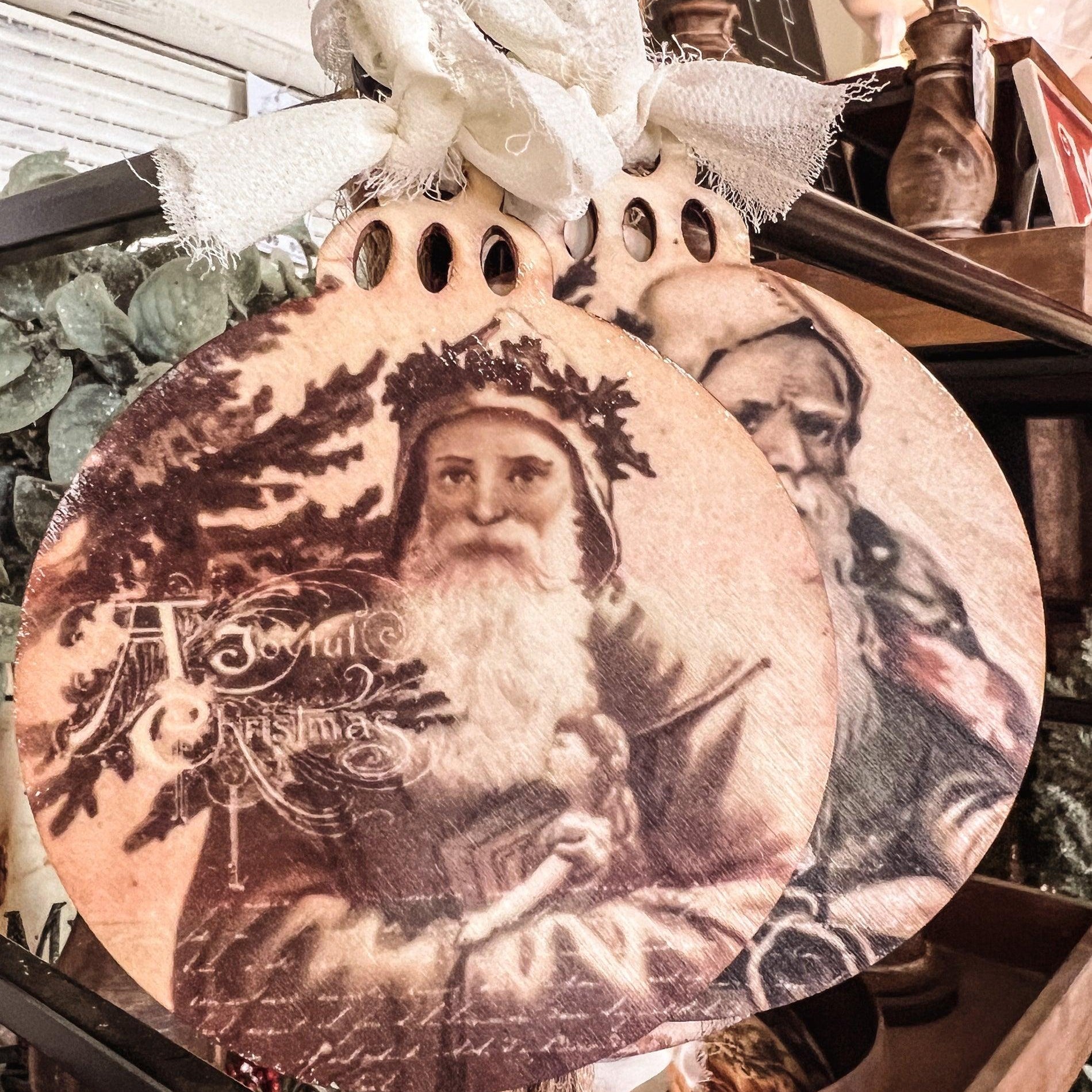 Vintage Santa Wood Ornament - Signastyle Boutique