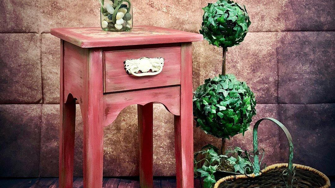 Rustic "Sweet Serenity" Accent Table - Signastyle Boutique