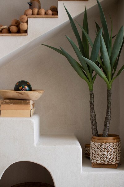Textured Arched Shelving Unit With Stairs
