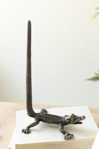 Cast Iron Crocodile Paper Owel Holder (Case Pack)